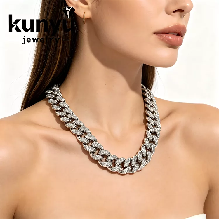 گردنبند لینک کوبایی Bling