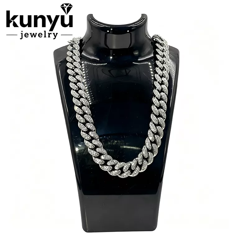 گردنبند لینک کوبایی Bling گردنبند لینک کوبایی Bling